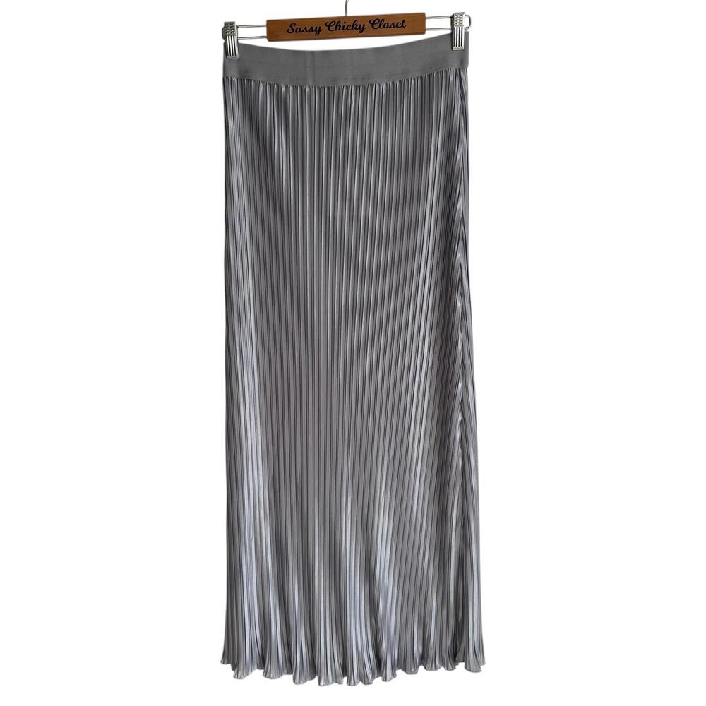 NWT UMGEE USA Silver Celtic Formal Ladies Pleated‎ Maxi Skirt, M